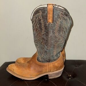 Durango two tone Goodyear welt distressed worn thrashed cowboy western boots 9D